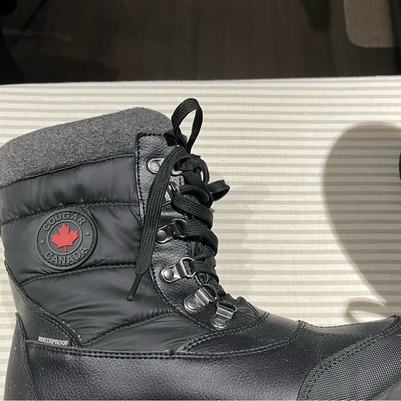 Women’s Cougar Winter Boots. Worn once! - Picture 3 of 3